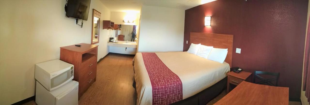 Bastrop Inn Zewnętrze zdjęcie